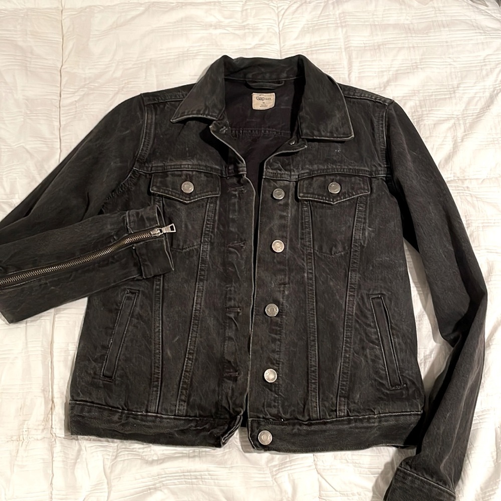 GAP Black denim jean jacket